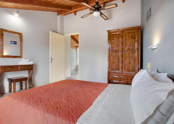 Dolphin Sea View 12 * Keri